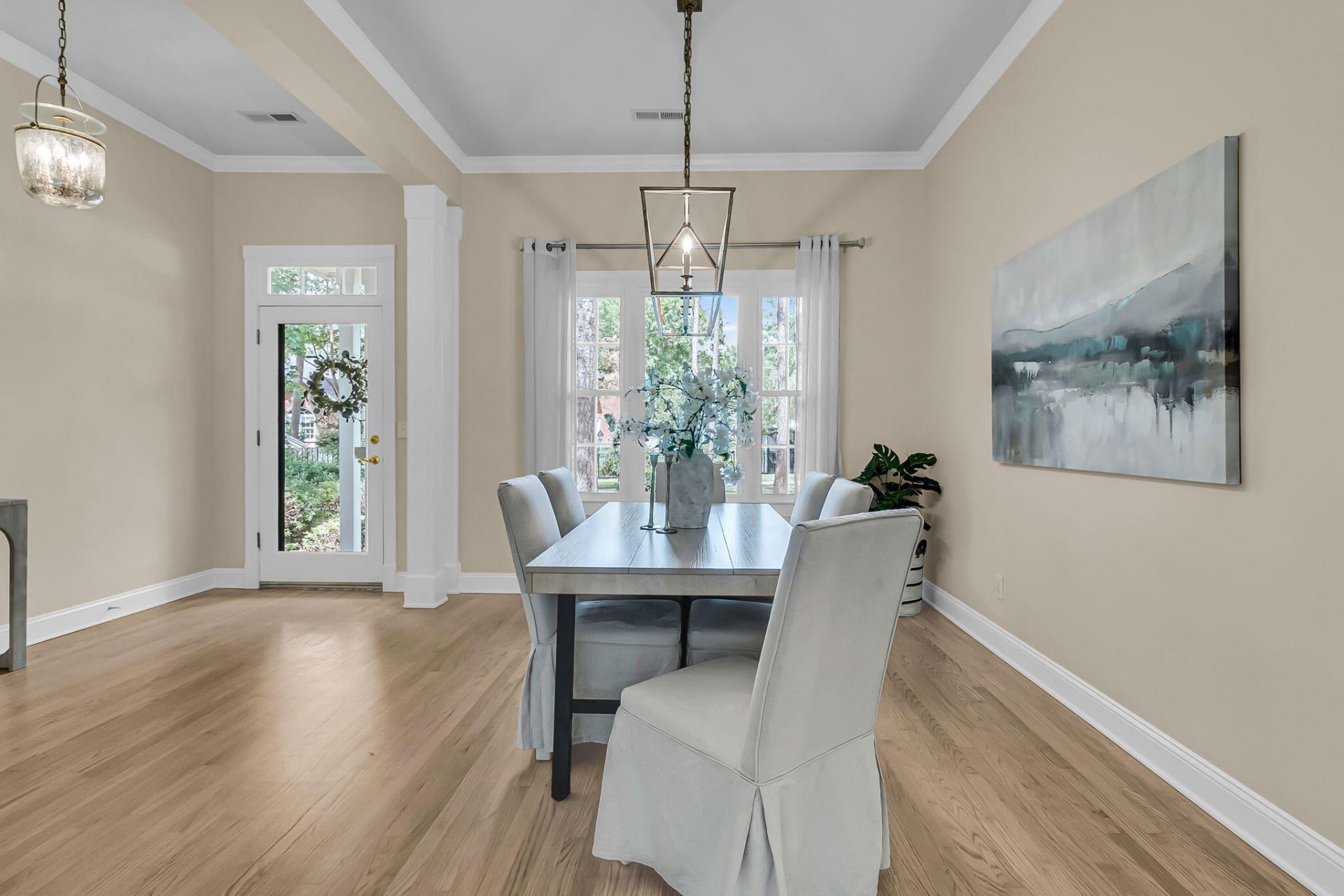 195 Prestwick Court Photo 10