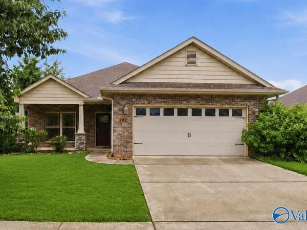 402 Bay Tree Lane SW, Huntsville, AL 35824