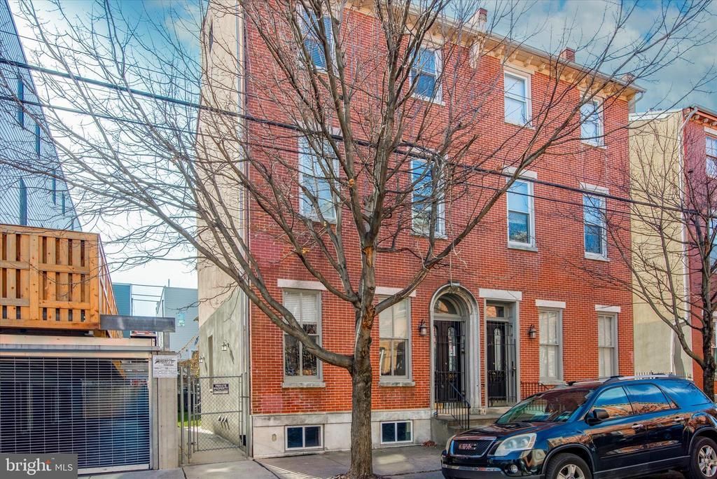 1604 Wallace Street, Unit 102, Philadelphia, PA 19130 Main Photo