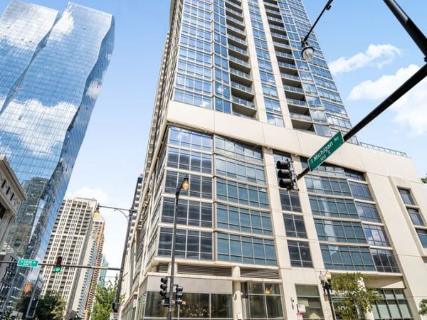 100 E 14TH Street , Unit 2201, Chicago, IL 60605