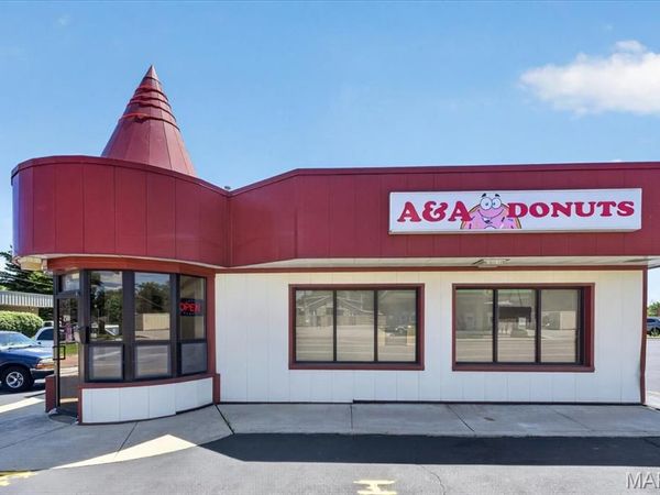 8500 Morganford Road , St Louis, MO 63123