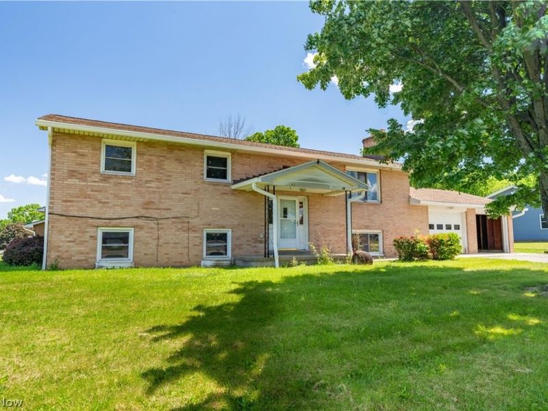 72-74 Briarcliff Avenue NE, Alliance, OH 44601 Photo 1
