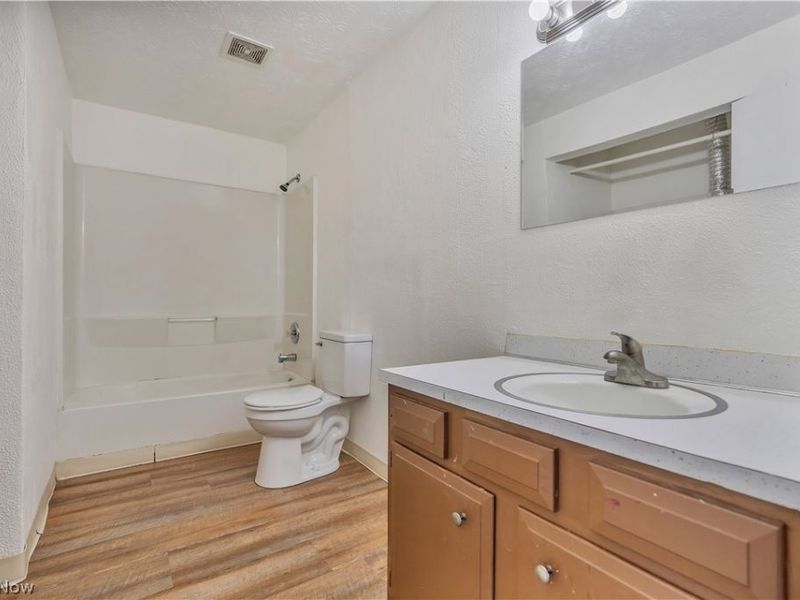 72-74 Briarcliff Avenue NE, Alliance, OH 44601 Photo 14
