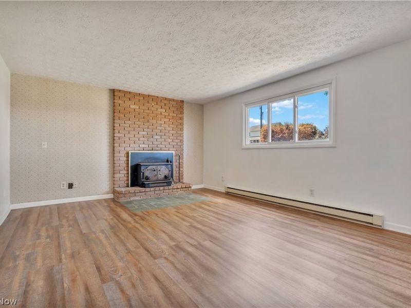 72-74 Briarcliff Avenue NE, Alliance, OH 44601 Photo 2