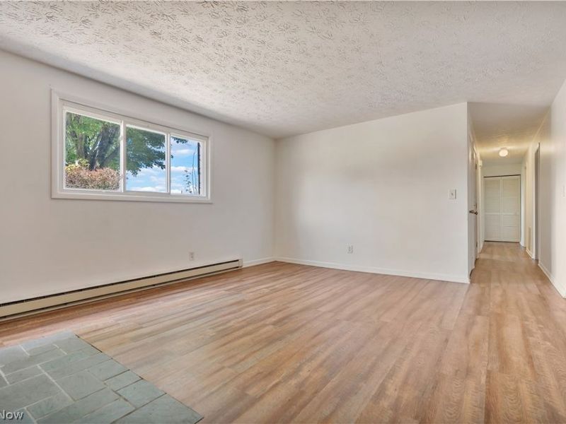 72-74 Briarcliff Avenue NE, Alliance, OH 44601 Photo 3