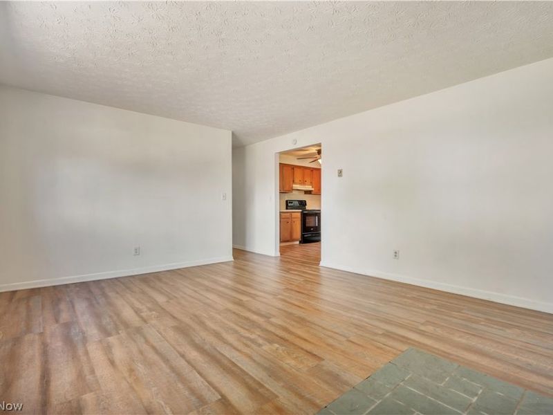 72-74 Briarcliff Avenue NE, Alliance, OH 44601 Photo 4