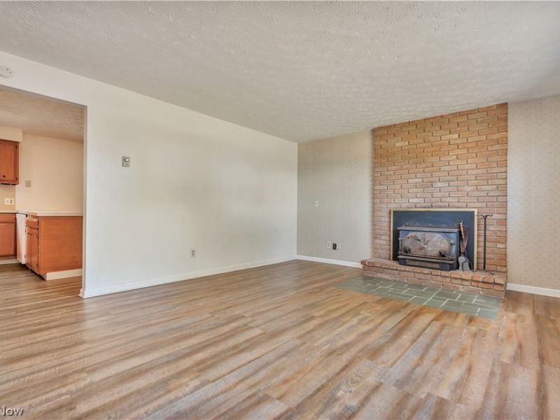 72-74 Briarcliff Avenue NE, Alliance, OH 44601 Photo 5
