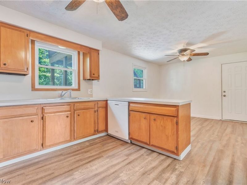 72-74 Briarcliff Avenue NE, Alliance, OH 44601 Photo 8