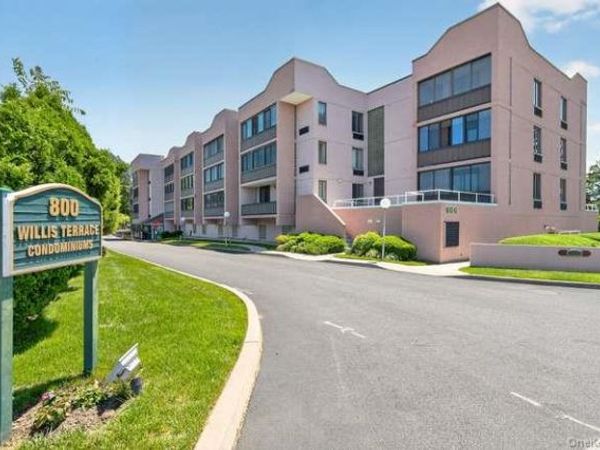 800 Willis Avenue , Unit 119, Albertson, NY 11507