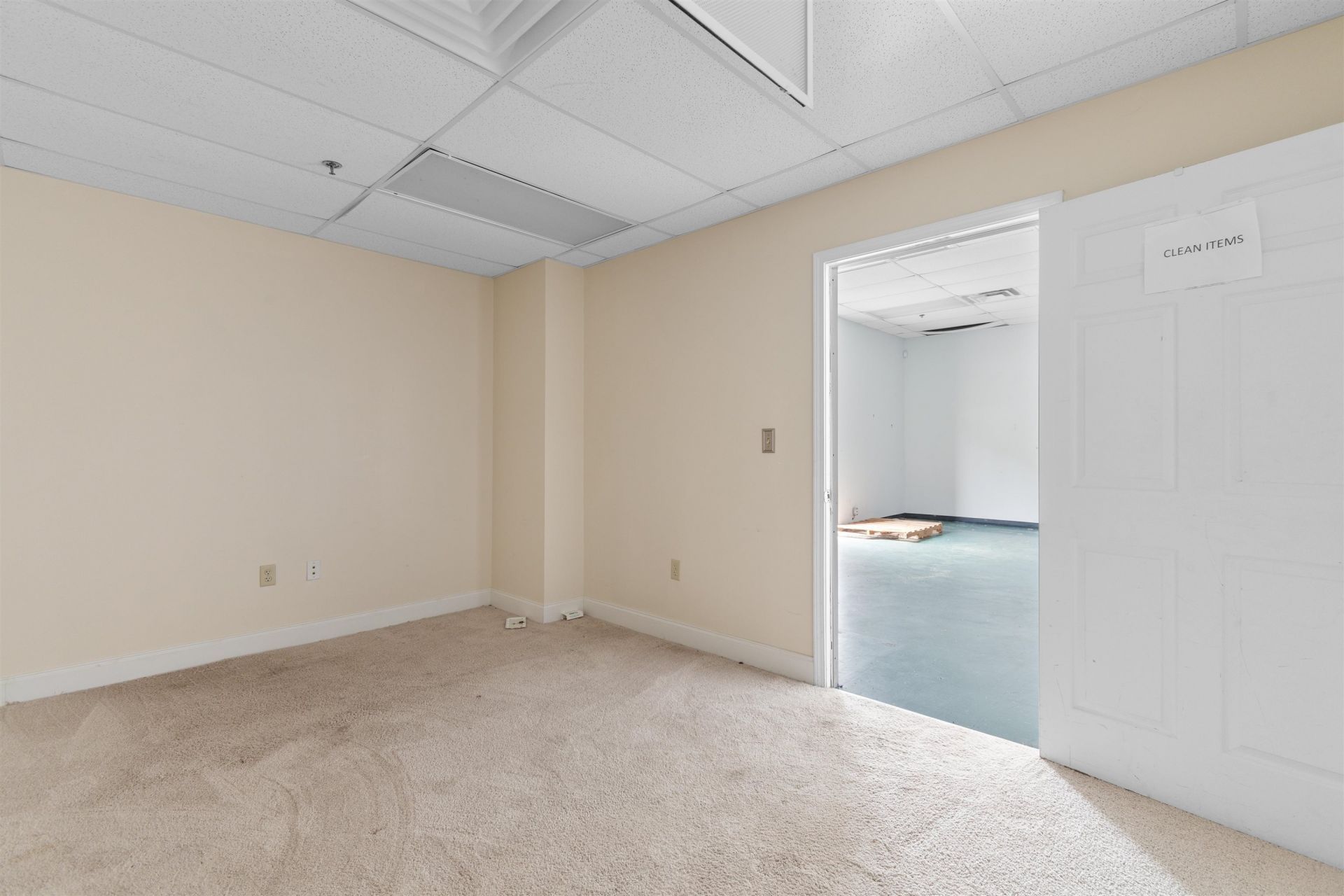 480 Nelson Blvd.  Photo 42