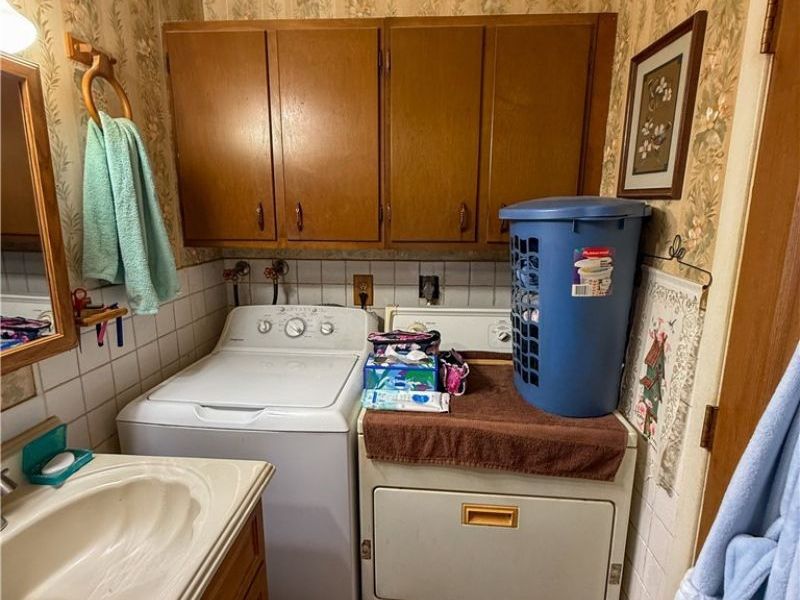 519 Case Avenue , Elyria, OH 44035 Photo 13