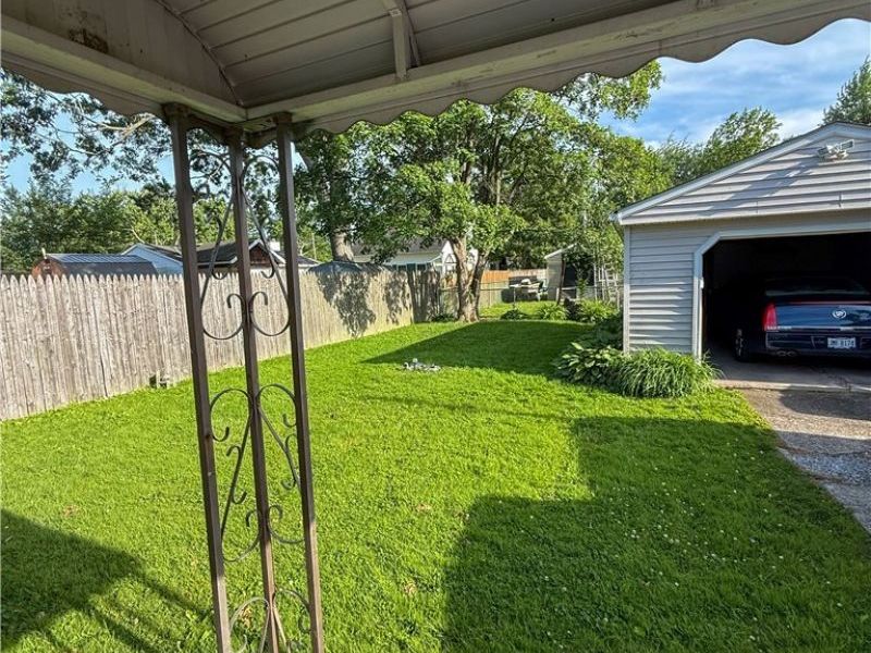 519 Case Avenue , Elyria, OH 44035 Photo 6