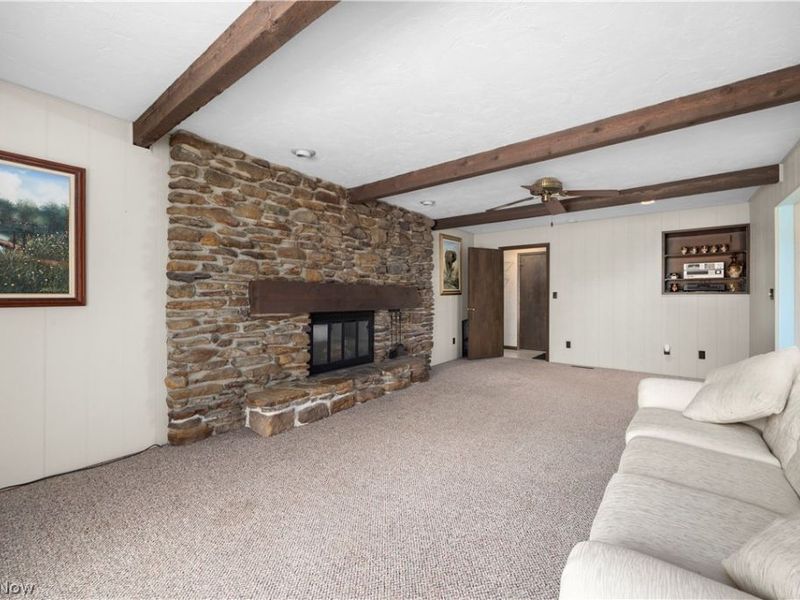8636 Scarlet Oak Lane, Parma, OH 44130 Photo 11