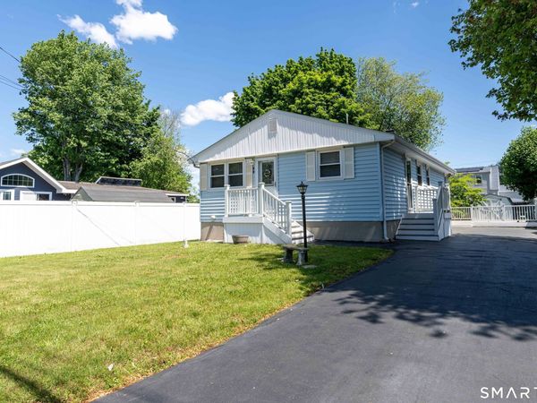 25 Waldo , East Haven, CT 06512