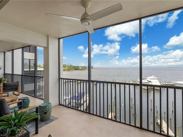 1920 Virginia AVE, Unit 403, FORT MYERS, FL 33901