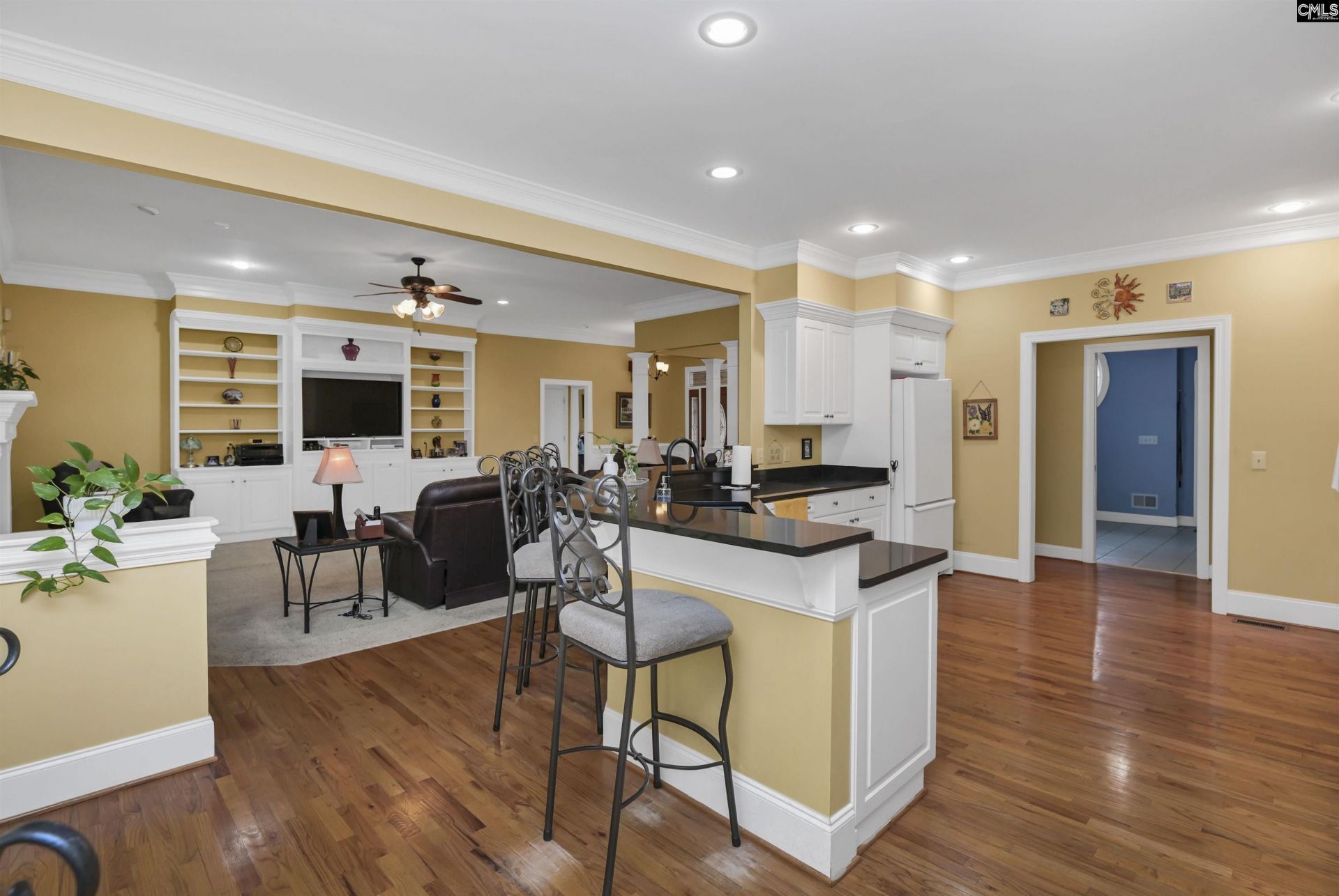 101 Autumn Oaks Lane  Photo 6