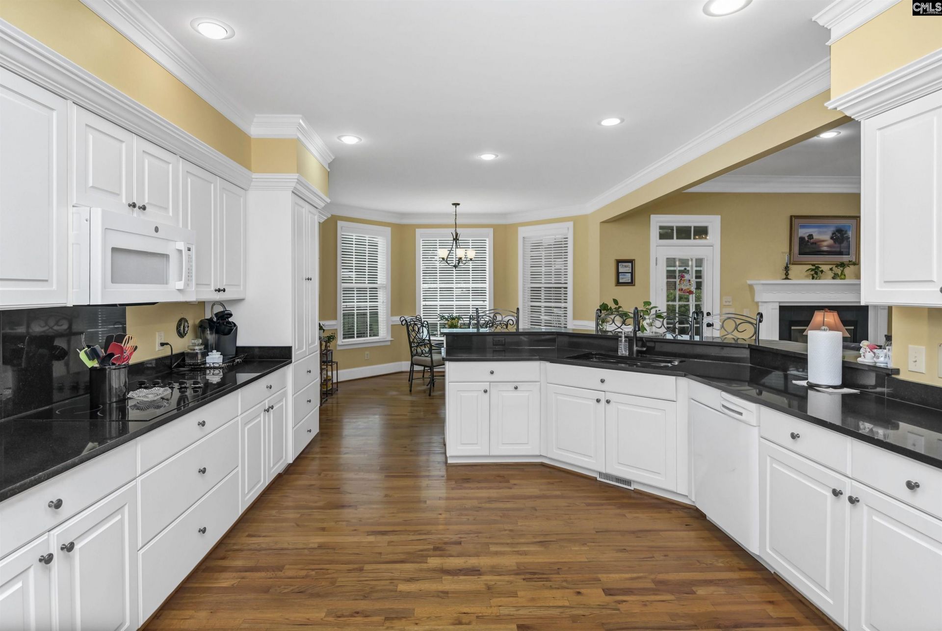 101 Autumn Oaks Lane  Photo 8