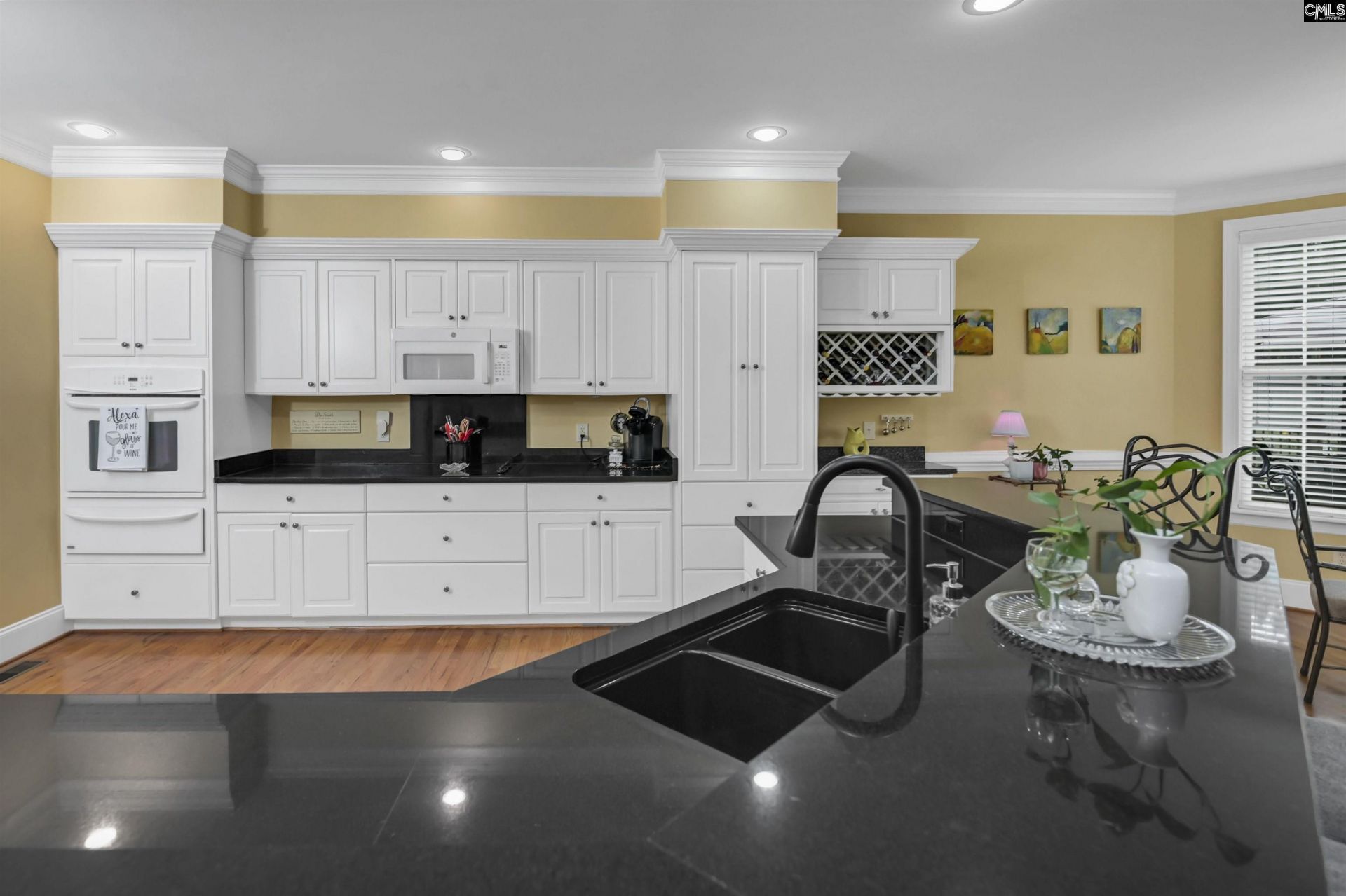 101 Autumn Oaks Lane  Photo 9