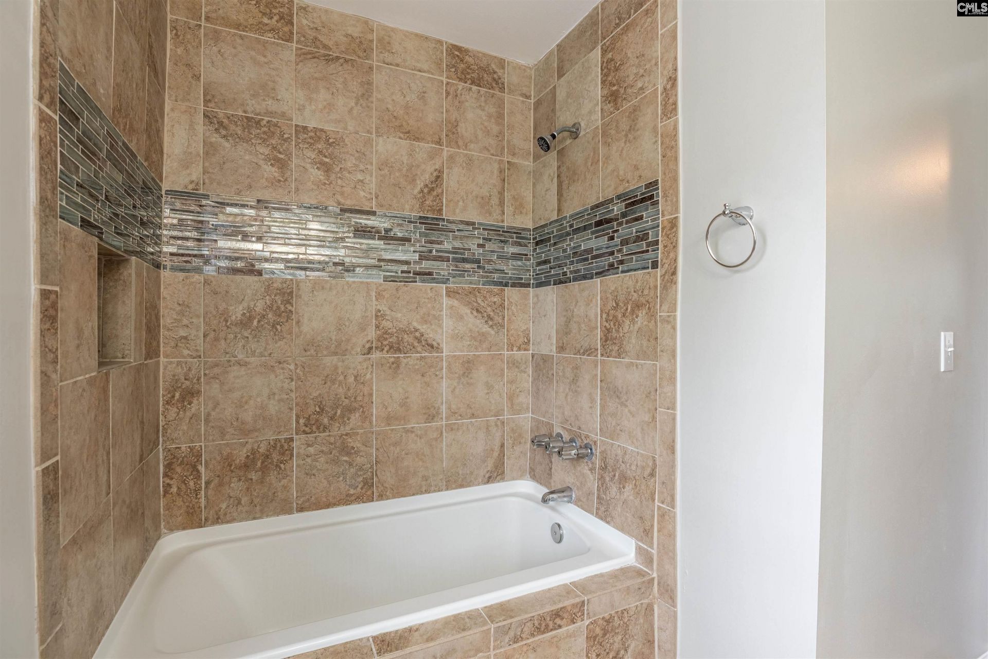 200 E Pond Ridge Road  Photo 23