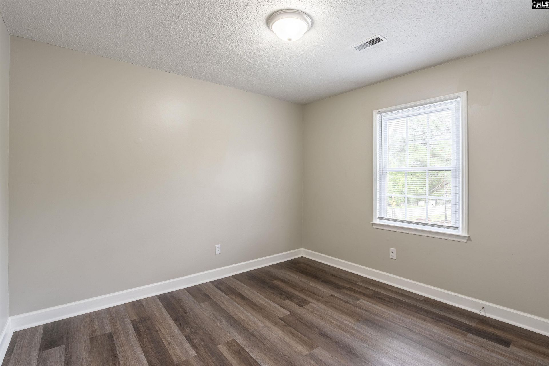 200 E Pond Ridge Road  Photo 24