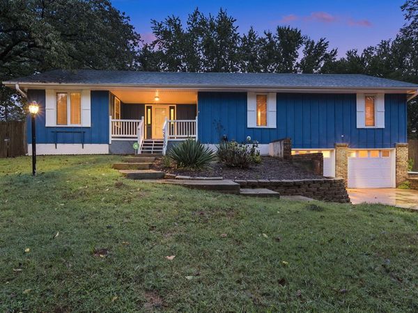 2207 E Cardinal Street , Springfield, MO 65804