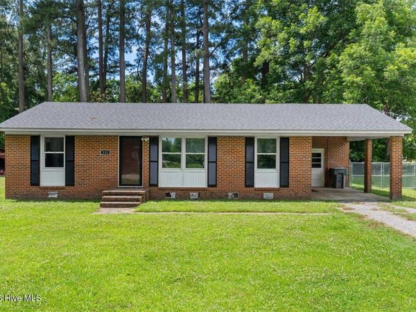 111 S Sycamore Street , Woodland, NC 27897