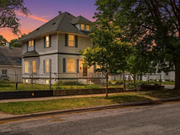 1453 Charles STREET, La Crosse, WI 54603