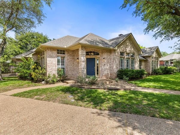 901 Steamboat Circle, Hewitt, TX 76643