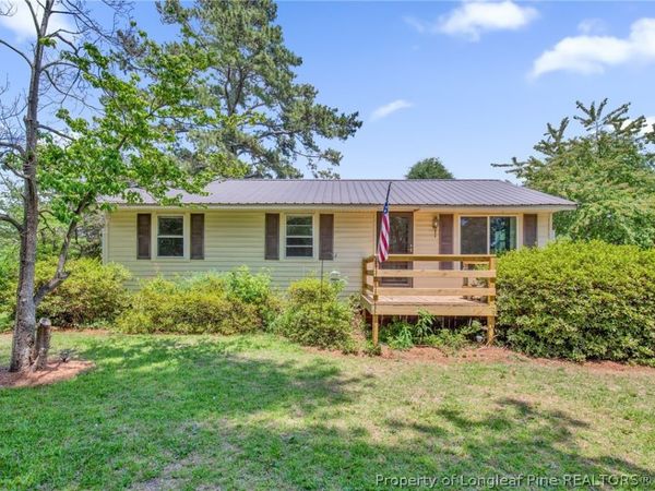 219 E Clinton Street, Autryville, NC 28318