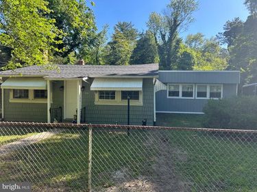 215 FILBERT AVENUE, BROWNS MILLS, NJ 08015