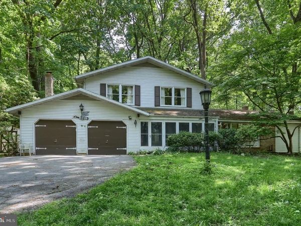 36 BROWNSTONE DRIVE , HERSHEY, PA 17033