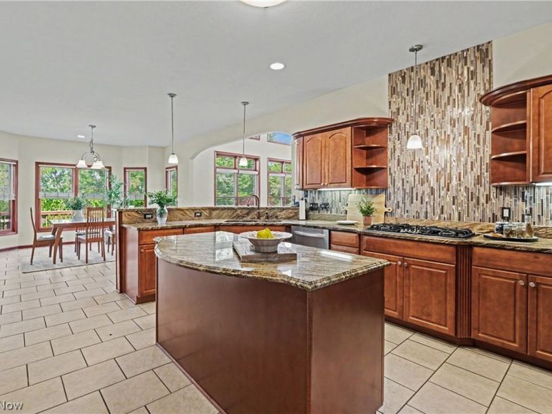 7635 Harley Hills Drive, North Royalton, OH 44133 Photo 13