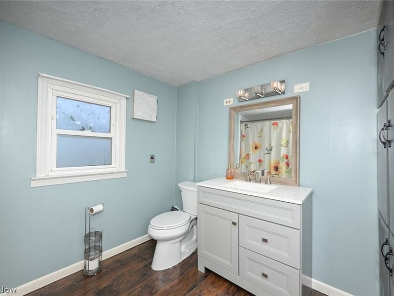 940 W Hopocan Avenue , Barberton, OH 44203 Photo 19