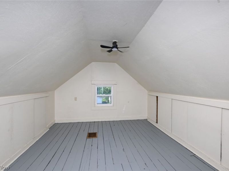 940 W Hopocan Avenue , Barberton, OH 44203 Photo 25