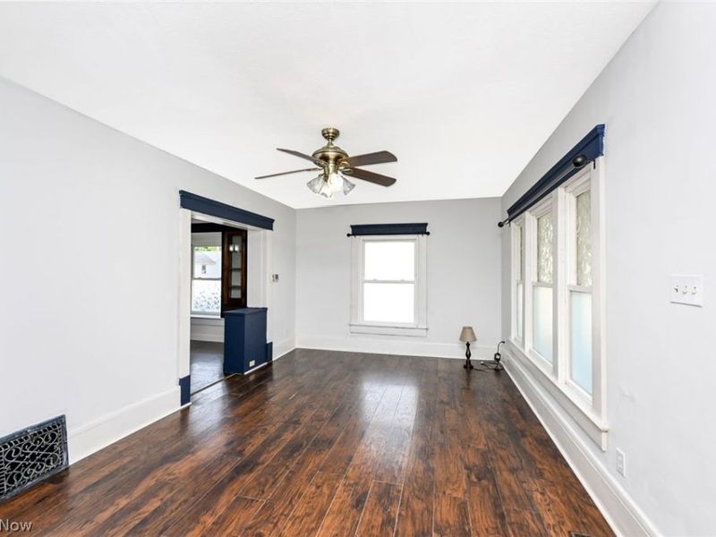 940 W Hopocan Avenue , Barberton, OH 44203 Photo 4