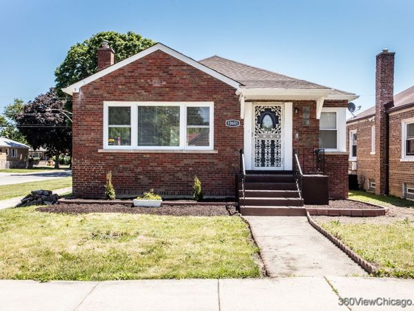 10601 S Peoria Street, Chicago, IL 60643