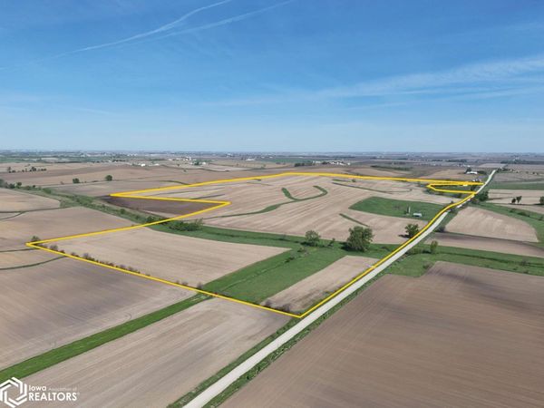 Benton-Iowa Road, Marengo, IA 52301