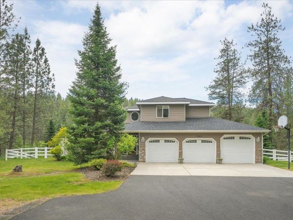 13615 W Charles Rd, Nine Mile Falls, WA 99026