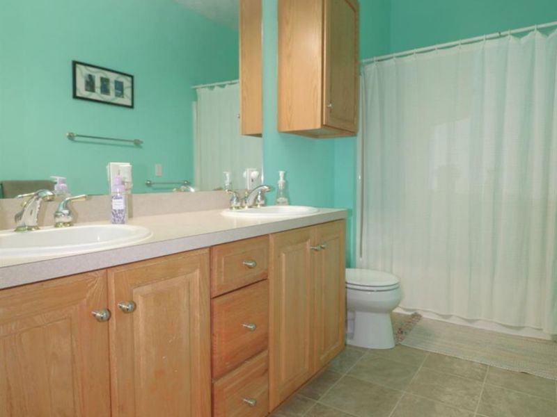 8503 Risden Road, Vermilion, OH 44089 Photo 10