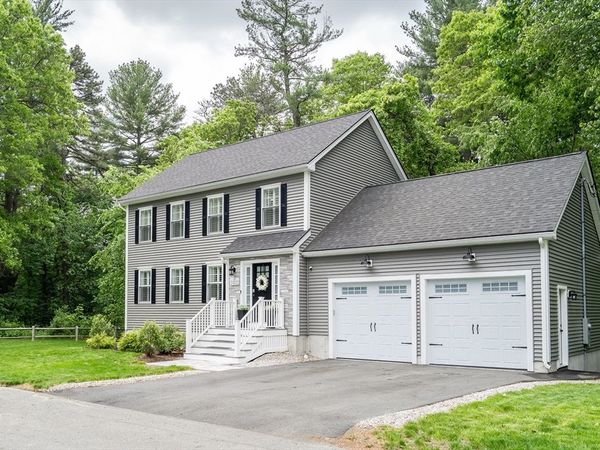 39 Staples St., Billerica, MA 01821