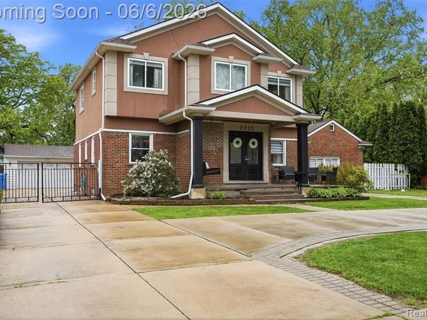 7723 Hazelton Street, Dearborn Heights, MI 48127