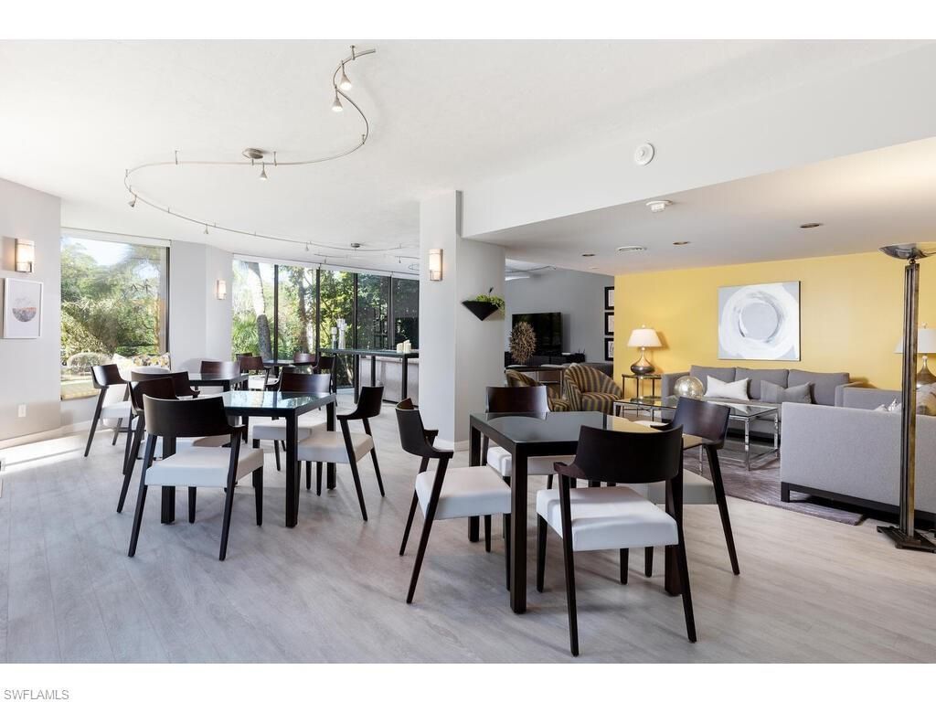 5555 Heron Point Dr , Unit 902, Naples, FL 34108 Photo