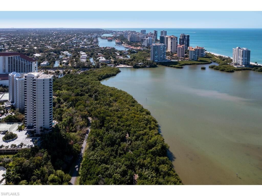 5555 Heron Point Dr , Unit 902, Naples, FL 34108 Photo