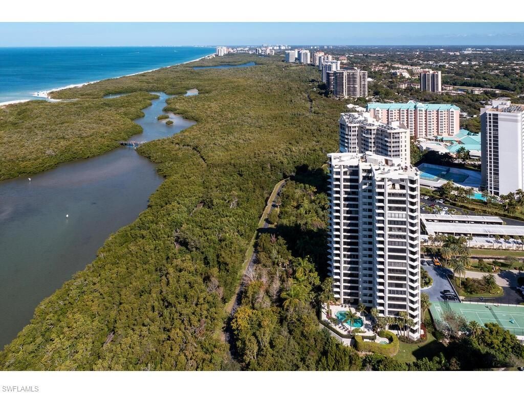 5555 Heron Point Dr , Unit 902, Naples, FL 34108 Photo