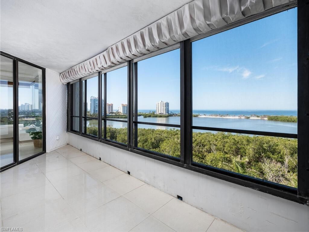 5555 Heron Point Dr , Unit 902, Naples, FL 34108 Photo