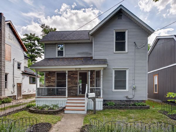 516 W Grand Street, Hastings, MI 49058