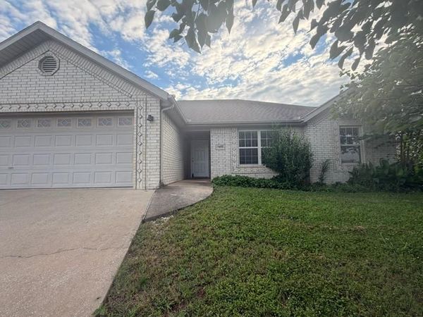 1073 Sara Beth Street , Elkins, AR 72727