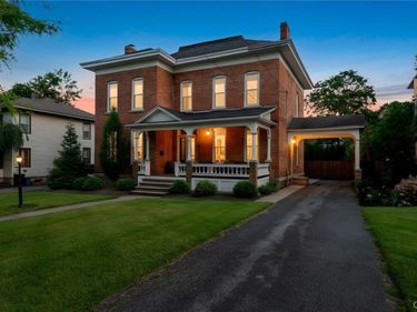 27 Elizabeth Street, Auburn, NY 13021
