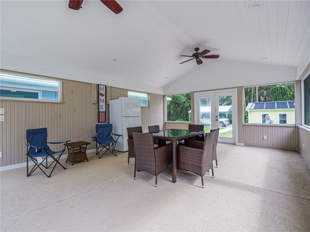 4220 70th Avenue, Vero Beach, FL 32967 Photo