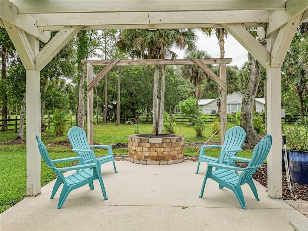 4220 70th Avenue, Vero Beach, FL 32967 Photo